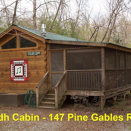 Вилла Pine Gables Cabins Лейк-Лур Экстерьер фото