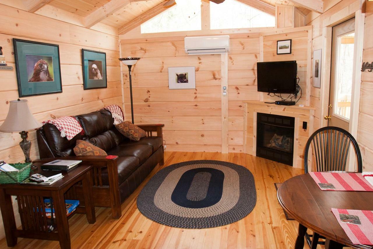 Вилла Pine Gables Cabins Лейк-Лур Экстерьер фото