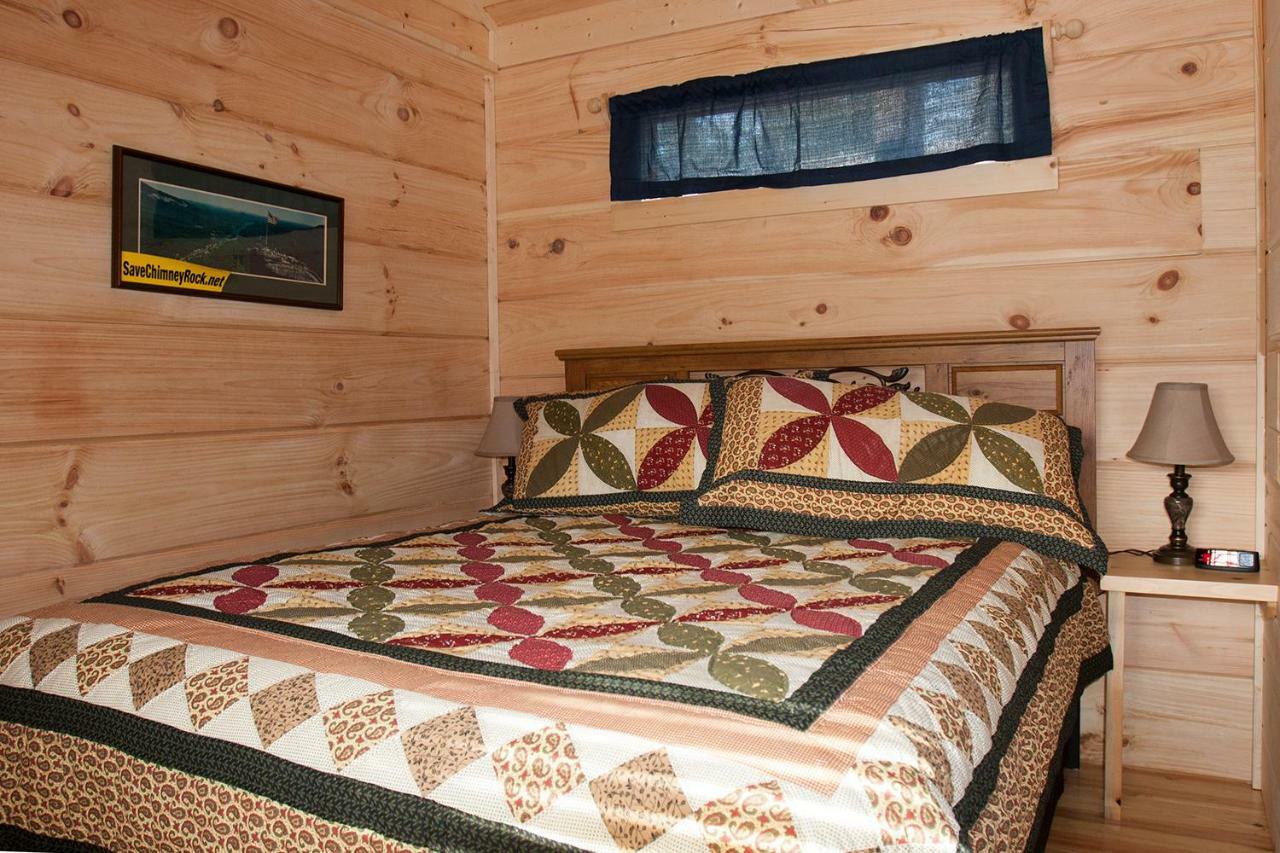 Вилла Pine Gables Cabins Лейк-Лур Экстерьер фото